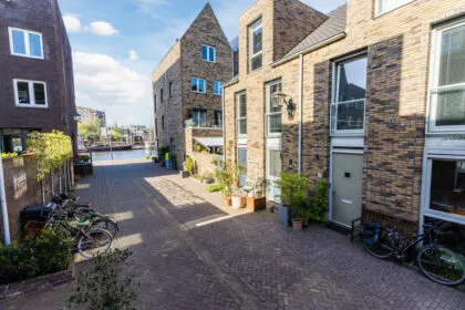 Hoekwoning te koop: Kaapstanderstraat 9, Sportliedenbuurt Haarlem