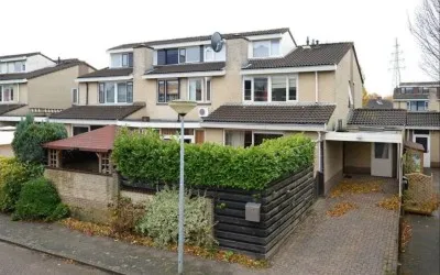 Tussenwoning te koop: Kaarnheugte 43, De Heugten Assen