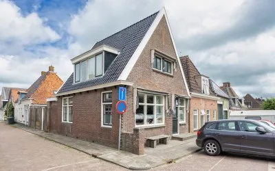 Detached house for sale: Kaatsplein 1, Arum Arum