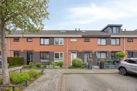 Tussenwoning te koop: Kabajastraat 68, Azië Purmerend