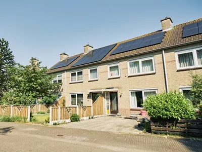 Huurwoning: Kadegriend in Almere - €1.060 per maand