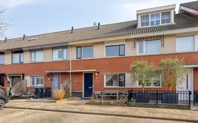 Tussenwoning te koop: Kaftanstraat 6, Purmerend