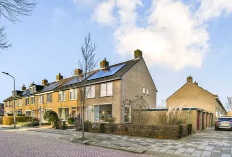 Tussenwoning te koop: Kagervoorde 11, Kooibuurt Sassenheim