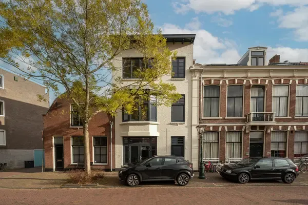 Tussenwoning te koop: Kaiserstraat 32, Academiewijk Leiden