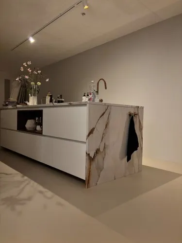Tussenwoning te koop: Kajuit 8, De Bogen Nijkerk