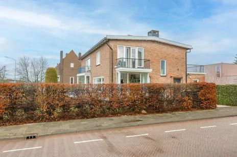 Twee-onder-één-kap te koop: Kaldebornweg 1, Caumerveld Heerlen