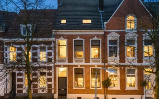 Tussenwoning te koop: Kaldenkerkerweg 42, Venlo