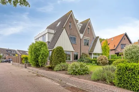 Twee-onder-één-kap te koop: Kallenbroekerweg 81, De Lors Barneveld