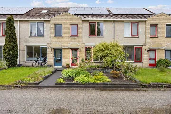 Tussenwoning te koop: Kalmoes 6, Zuidhorn
