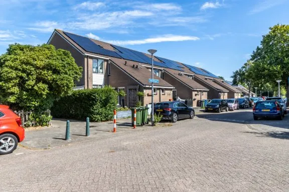 Tussenwoning te huur: Kalundborgerf 15, Oosterflank Rotterdam