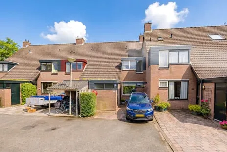 Tussenwoning te koop: Kalverdans 9, Zonnedauw Boskoop