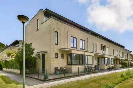 Hoekwoning te koop: Kamerlingh Onnesstraat 34, Lage Weide Vlaardingen
