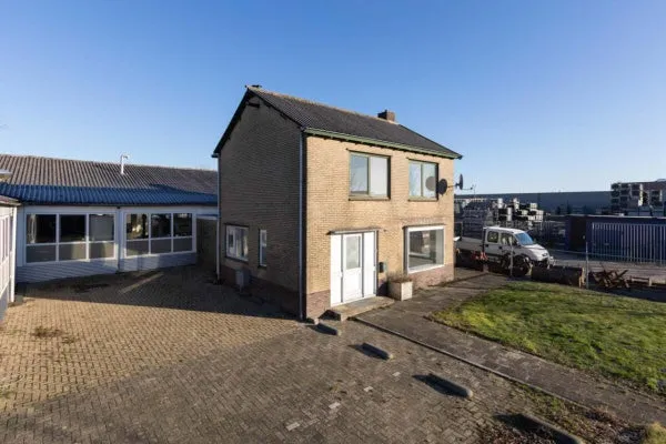 Appartement te koop: Kamerlingh Onnesstraat 5, Sperkhem en industrieterrein Houkesloot Sneek