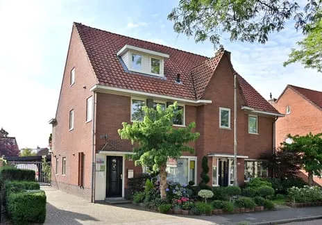 Twee-onder-één-kap te koop: Kamerlingh Onnesweg 98, Liebergen Hilversum