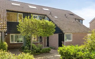 Tussenwoning te koop: Kamgras 3, Dragonder Noord Veenendaal