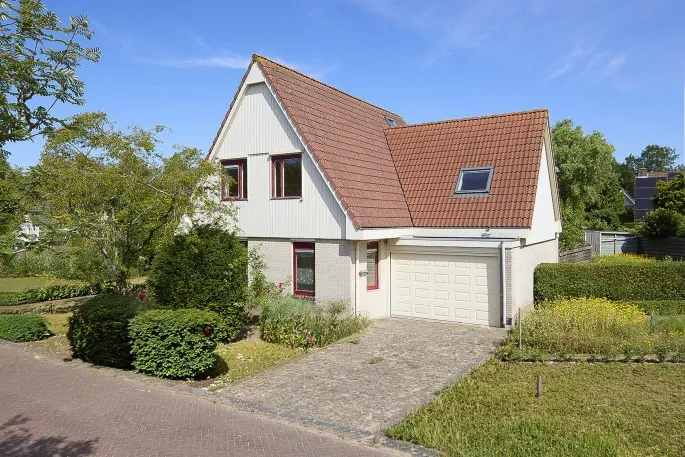 Vrijstaande woning te koop: Kamille 18, Middenmeer Kroonwaard, Schelpenwijk e.o. Middenmeer