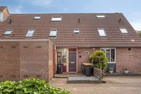 Hoekwoning te koop: Kamille 5, Colmschaterenk Deventer