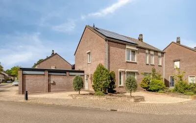 Hoekwoning te koop: Kamperfoelie 55, Landweert 2 Venray