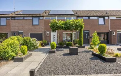 Tussenwoning te koop: Kamperfoeliestraat 19, Musselkanaal Centrum Musselkanaal