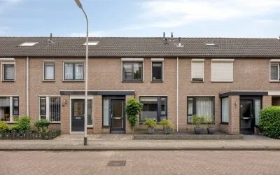 Tussenwoning te koop: Kamperfoeliestraat 55, Kortfoort Oss