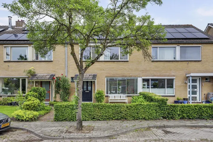 Tussenwoning te koop: Kampioenstraat 21, Hogeland-Zuid Enschede