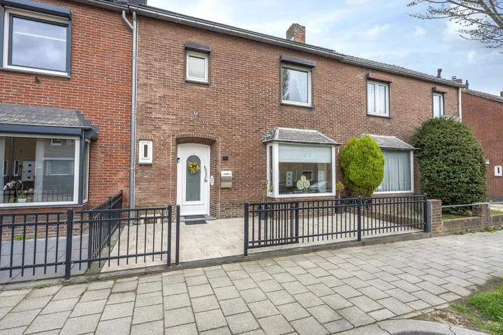 Tussenwoning te koop: Kampstraat 14, Heilust Kerkrade