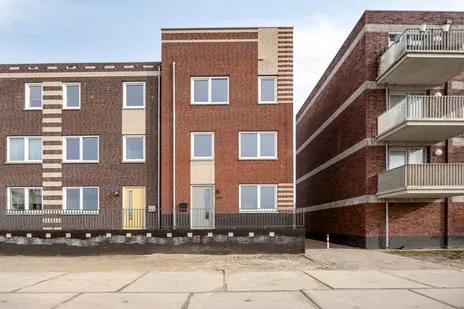 Hoekwoning te koop: Kanaalboulevard 104, Annabuurt en Suytkade Helmond