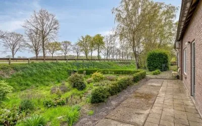 Twee-onder-één-kap te koop: Kanaaldijk-zuid 53, Sluis 12 / 13 Someren