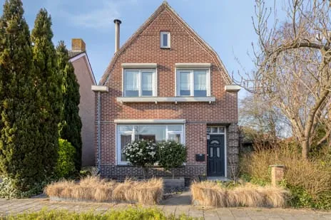 Vrijstaande woning te koop: Kanaalkade 75, Kern Axel Axel