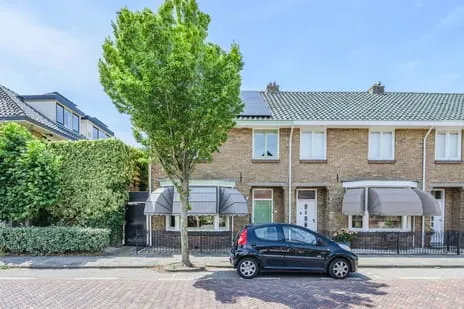 Tussenwoning te koop: Kanaalstraat 2, De Hoek Rijnsburg