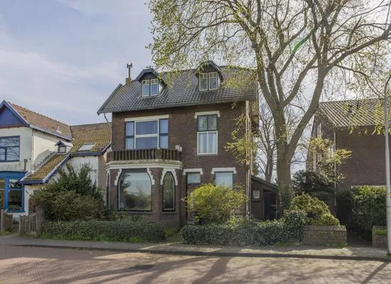 Twee-onder-één-kap te koop: Kanaalstraat 254, Oud-IJmuiden Ijmuiden