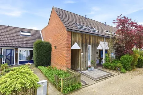 Tussenwoning te koop: Kanariesprenk 105, Papegaaienburg - Hofwijk Vlissingen