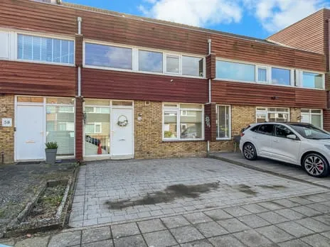 Tussenwoning te koop: Kandinskystraat 56, Tussen de Vaarten Z.- Midden west Almere