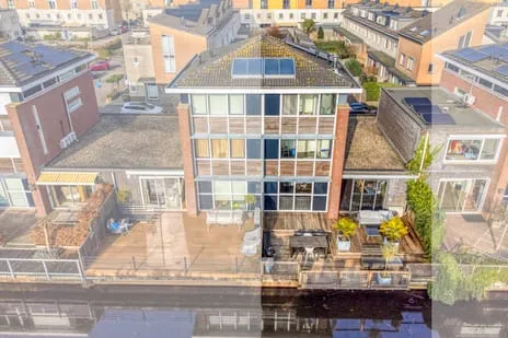 Tussenwoning te koop: Kaninefatendreef 26, Alphen Aan Den Rijn