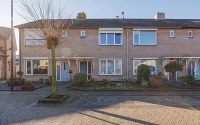 Tussenwoning te koop: Kanseliersstraat 21, Raamsdonk Raamsdonk