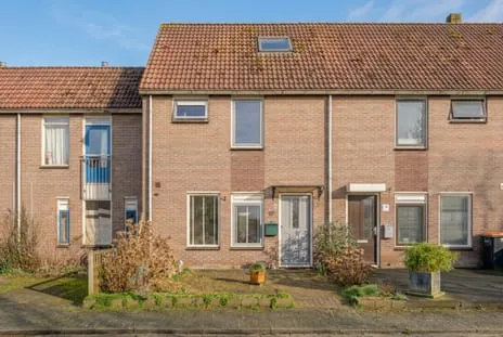 Tussenwoning te koop: Kanteel 8, Kanteel en omgeving De Goorn