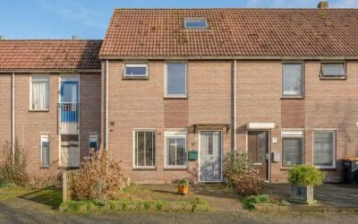 Tussenwoning te koop: Kanteel 8, De Goorn