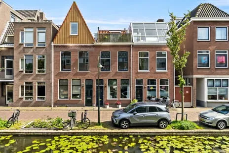 Terraced house for sale: Kantoorgracht 8, Centrum-Oost Delft