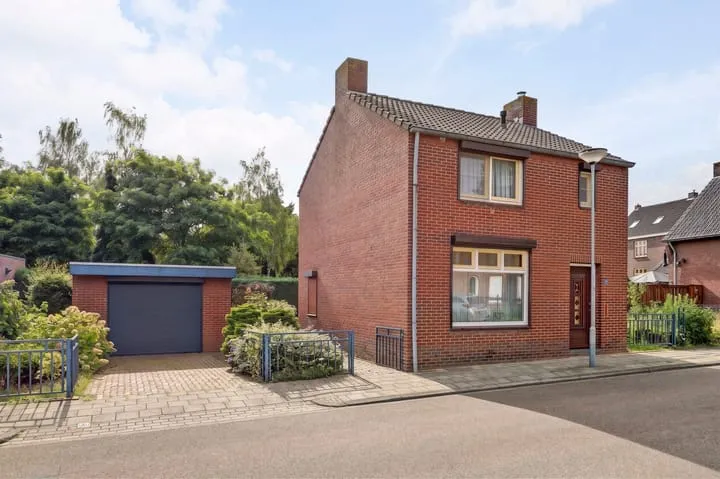Vrijstaande woning te koop: Kanunnik Willemsestraat 17, Sint Odiliënberg Sint Odiliënberg