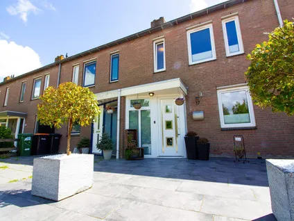 Tussenwoning te koop: Kap 17, Kersenboogerd-Zuid - Buurt 33 02 Hoorn