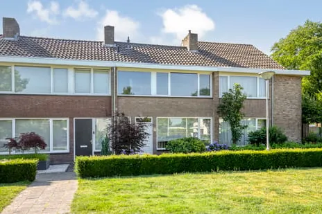 Terraced house for sale: Kapelaan J.A. Heerenstraat 60, Hoge Akker Best