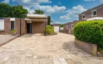 Twee-onder-één-kap te koop: Kapelaan Wijnensingel 88, Beek Beek