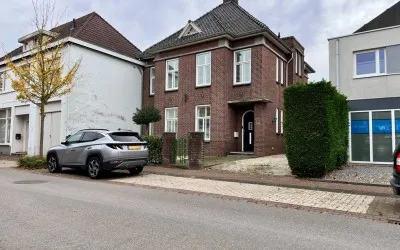 Hoekwoning te huur: Kapelaan Goossensstraat 10, Echt Centrum Echt