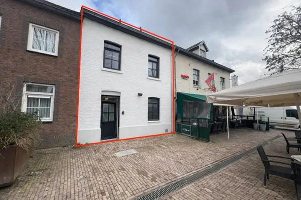 Woning te huur: Kapelaan Pendersplein, Gulpen Gulpen