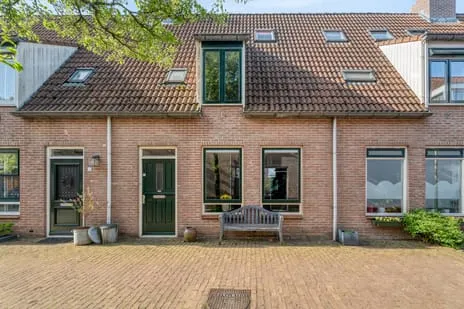 Tussenwoning te koop: Kapelsteeg 3, Binnenstad Noord Harderwijk