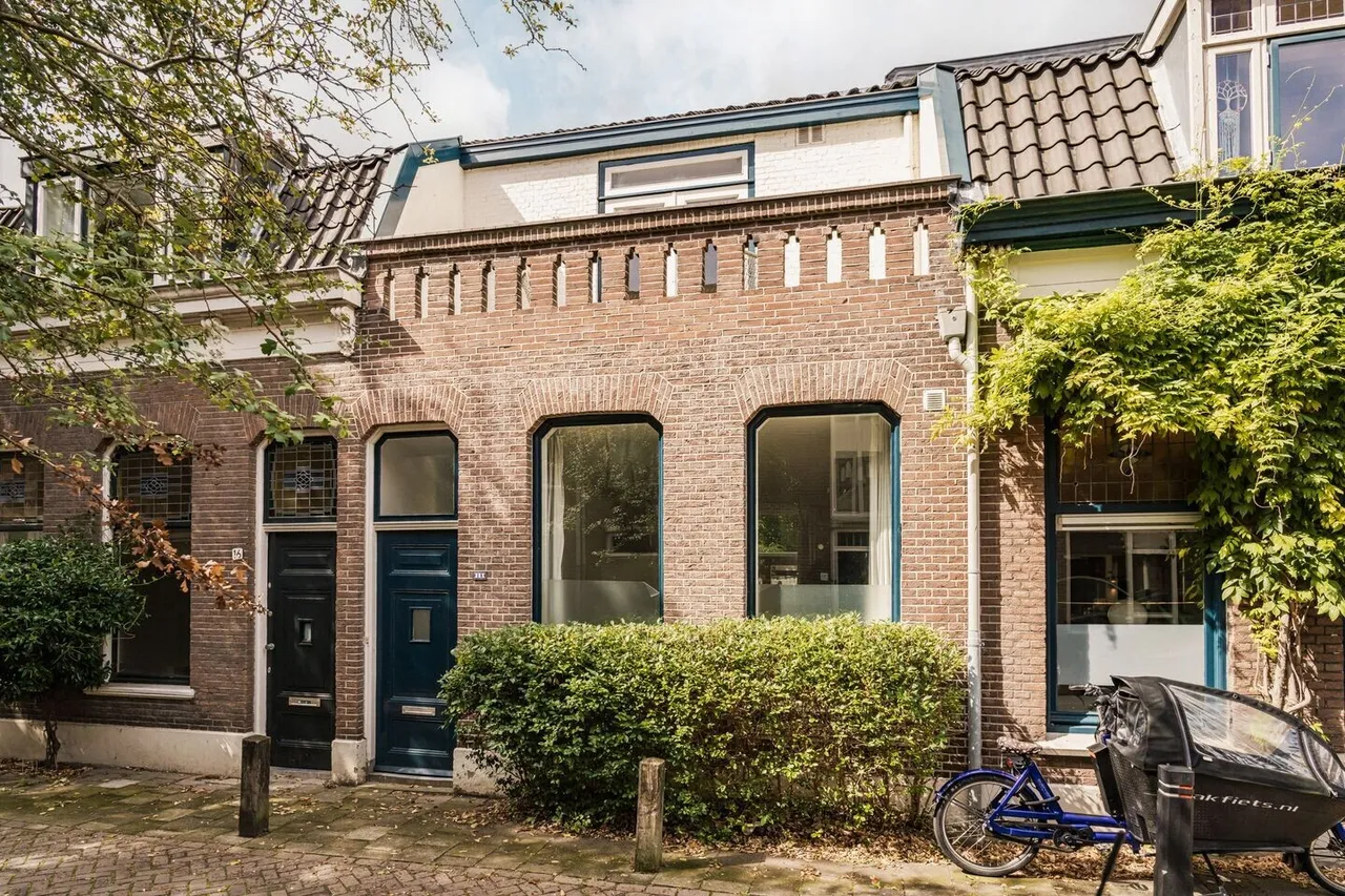 Tussenwoning te koop: Kapelstraat 18, Utrecht