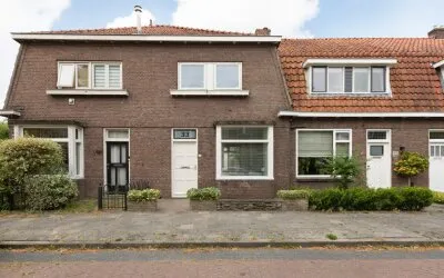 Terraced house for sale: Kapelstraat 33, Noordoosthoek Sneek