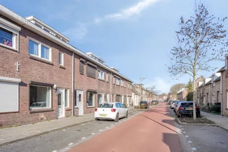 Tussenwoning te koop: Kapelstraat 71, Textielbuurt Oost Tilburg