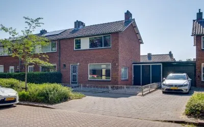 Tussenwoning te koop: Kappeijne van de Coppellostraat 30, Zeeheldenbuurt Zutphen