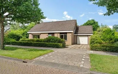 Detached house for sale: Kapteynlaan 10, Bungalowpark Dronten